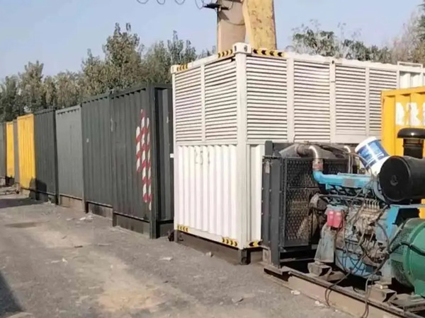 兰西200KW柴油发电机机组每小时油耗是多少?